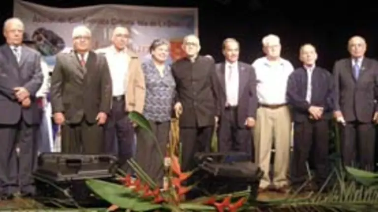 La Junta Directiva de la ACBC Isla de La Gomera agradeció la asistencia al acto del 20º Aniversario. 