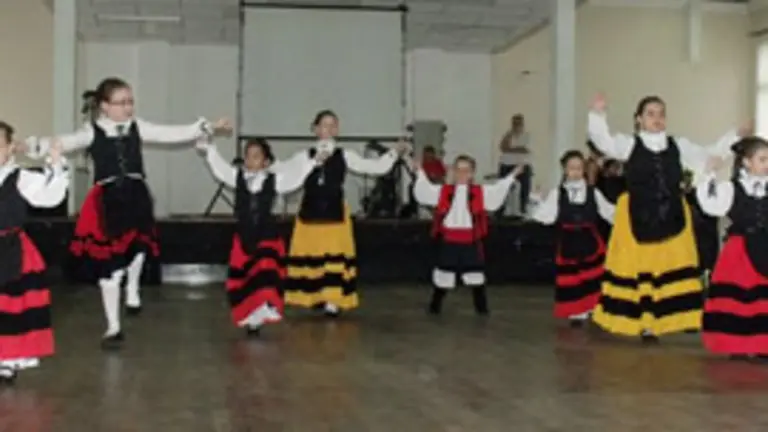 Grupo Folcl&oacute;rico Infantil del Centro Espa&ntilde;ol de Santos.