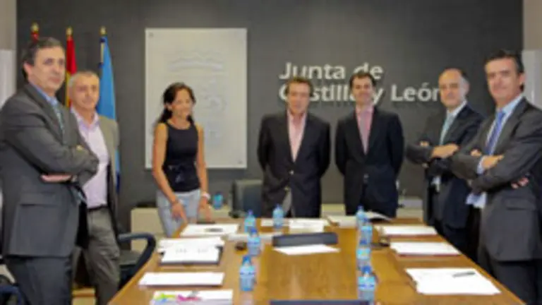  José Antonio de Santiago-Juárez presidió la reunión del Patronato de la Fundación de Cooperación y Ciudadanía.