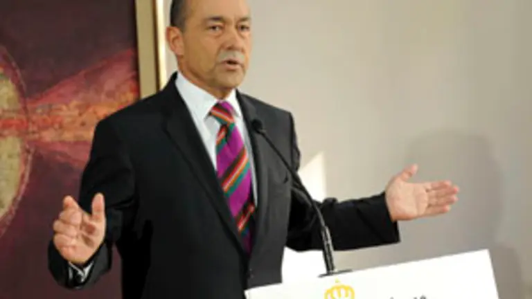  Paulino Rivero considera muy importante cuidadr todo lo que significa la relación con el exterior.