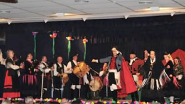  Actuaci&oacute;n del conjunto de Vedra.