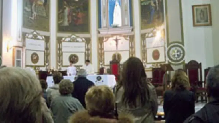  Un instante de la ceremonia en la Iglesia Nuestra Señora de la Merced.