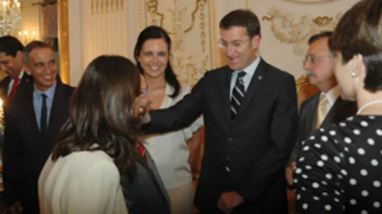  Alberto N&uacute;&ntilde;ez Feij&oacute;o y Pilar Rojo, el viernes de la pasada semana en la Ciudad Aut&oacute;noma de Ceuta.