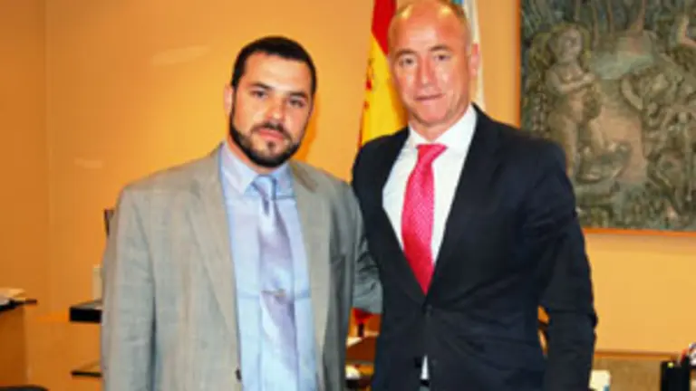 Santiago Camba recibi&oacute; a Santos Gast&oacute;n en Santiago. 