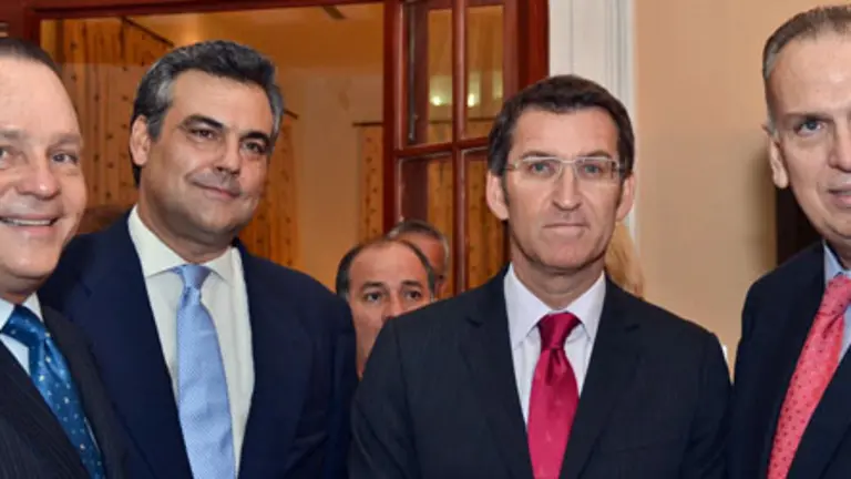 De izda. a dcha., Alberto Alem&aacute;n Zubieta, administrador del Canal de Panam&aacute;; Jes&uacute;s Silva, embajador; Alberto N&uacute;&ntilde;ez Feij&oacute;o, y el empresario Ricardo Gago.