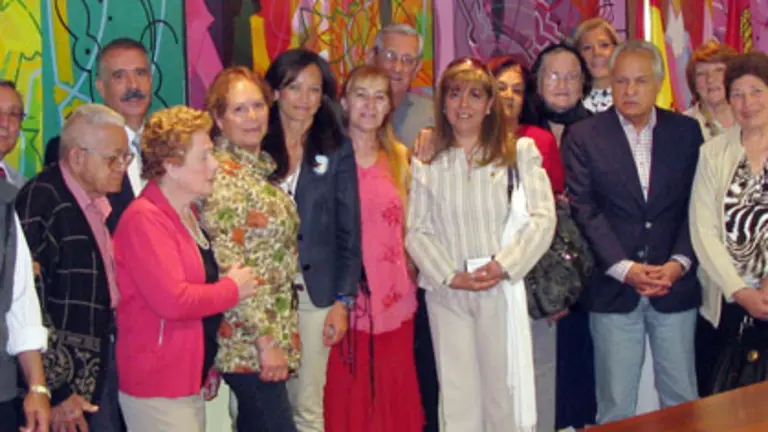  Maria de Diego recibió a los participantes en el programa 'Añoranza'.