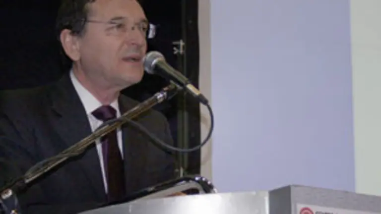  Vila Al&eacute;n, durante su intervenci&oacute;n en el aniversario del Centro Galicia del pasado a&ntilde;o. 