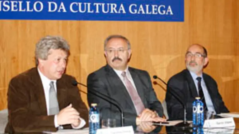  Claudiney Ferreira, Ram&oacute;n Villares y Francisco Dur&aacute;n &ndash;de izda. a dcha.&ndash;, durante la inauguraci&oacute;n del Encuentro.