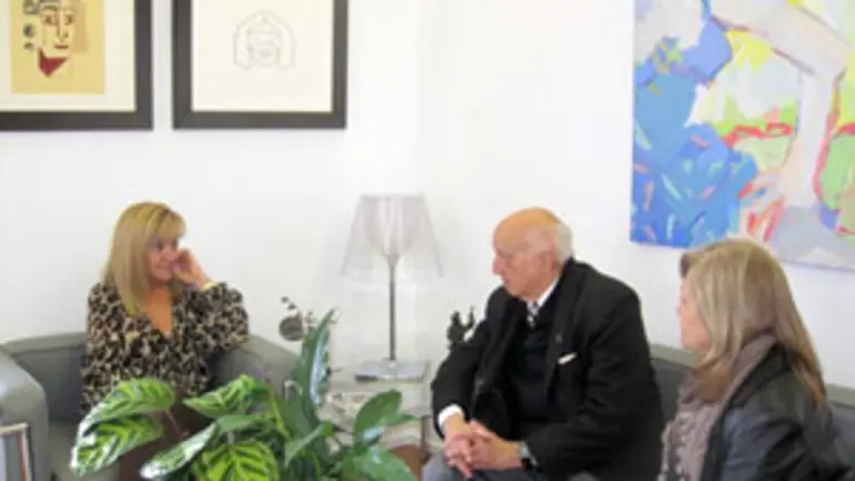 Isabel Carrasco recibió a los dirigentes del Centro Maragato de Buenos Aires. 