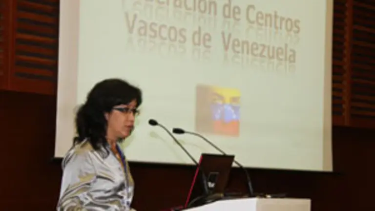 Illargi Uzcanga fue la encargada de la ponencia de Venezuela.  