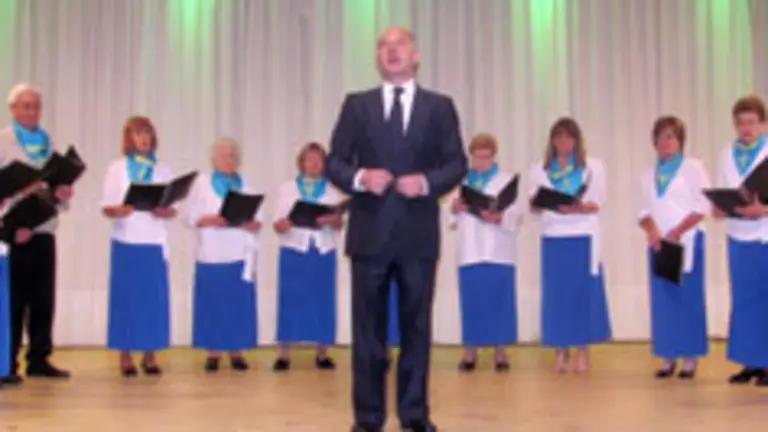  Hugo Cambiaso, al frente del Coro Asturiano.