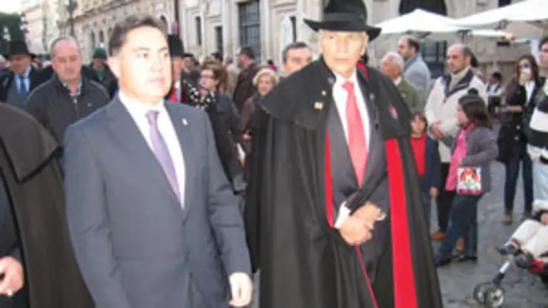 Marcos Martínez, vicepresidente 1º de la Diputación de León, encabezó la comitiva. 