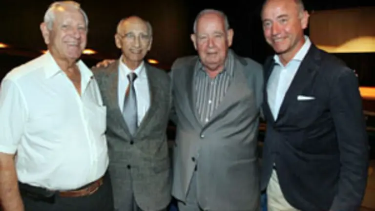  Santiago Camba, junto a Felisindo L&oacute;pez, Manuel Ulloa y Antonio Pi&ntilde;&oacute;n, durante su visita de mayo de 2011.