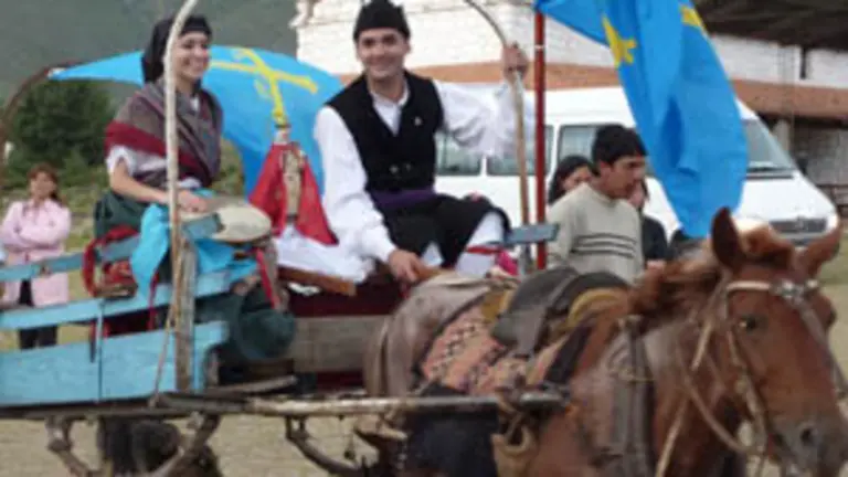 La Virgen de Covadonga fue llevada en procesi&oacute;n. 