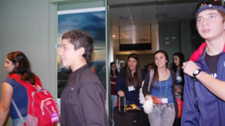  Algunos de los beneficiarios del programa de campamentos, a su llegada a Galicia el a&ntilde;o pasado.