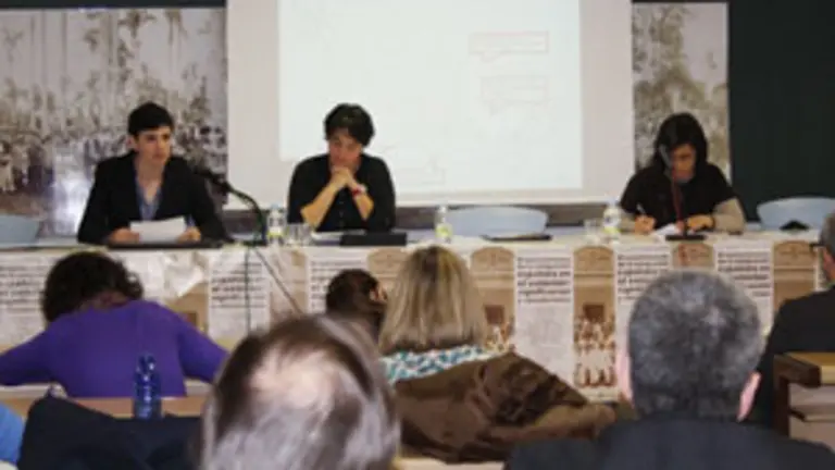  Un momento de la intervención de Alicia Gil.