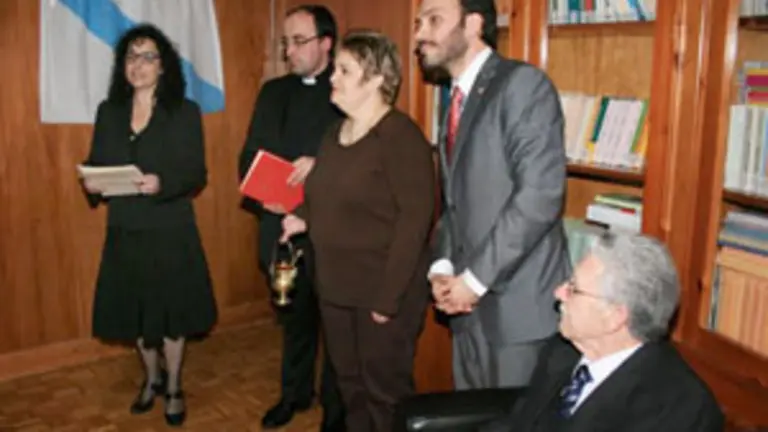 Manoel Carrete -segundo por la dcha.-, durante la inauguraci&oacute;n. 