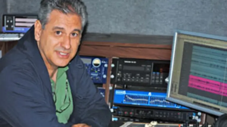 José Luis Gómez, en su estudio de grabación. 