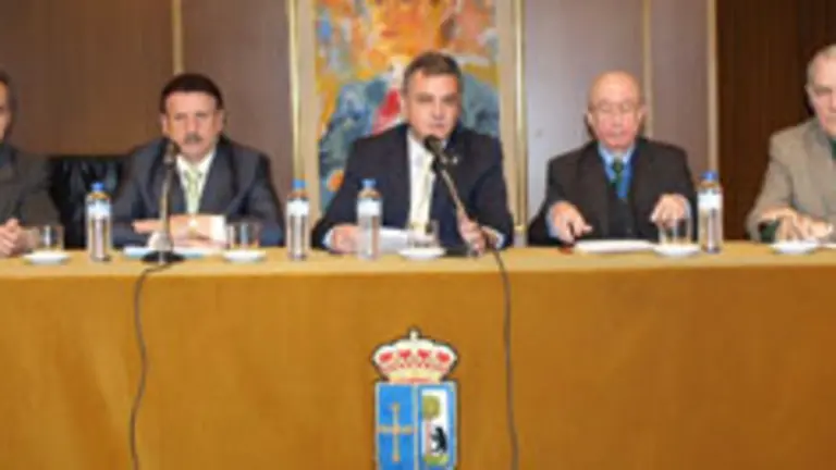 Andr&eacute;s Men&eacute;ndez, Jos&eacute; Luis Garc&iacute;a Bigoles, Valent&iacute;n Mart&iacute;nez-Otero, Jorge Ramos Hortig&uuml;ela y Jos&eacute; Luis Casas.