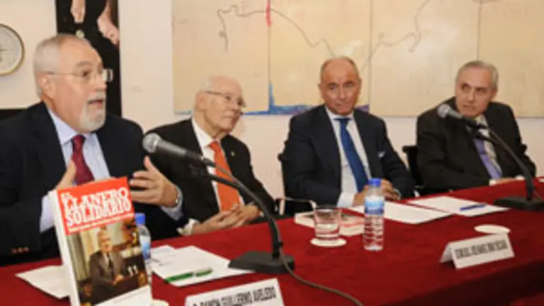  Ram&oacute;n Guillermo Aveledo, Jos&eacute; Manuel Romay Beccar&iacute;a, Santiago Camba y Jos&eacute; Ram&oacute;n &Oacute;nega. 