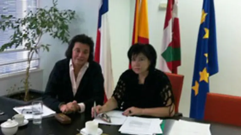 Ximena Erazo y Ana Urchueguía, durante el encuentro. 