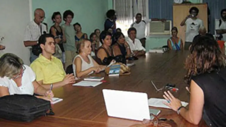  Profesores, estudiantes e invitados celebraron las Letras Gallegas.