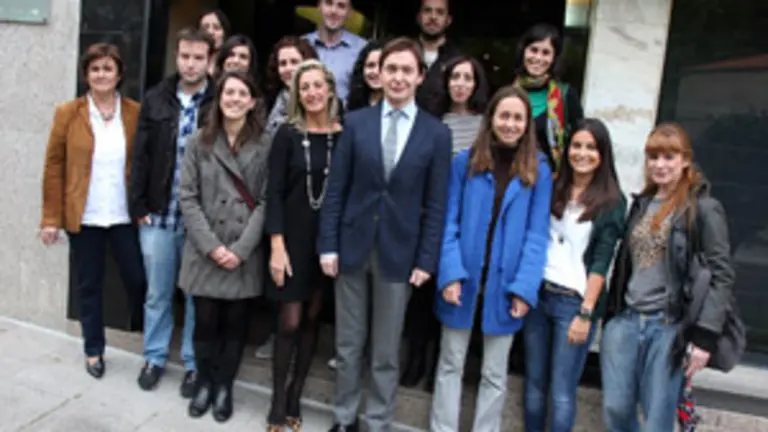 Jes&uacute;s Gamallo, con los cooperantes. 