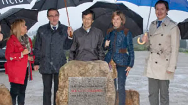 Nava Castro-embajador Japon4x