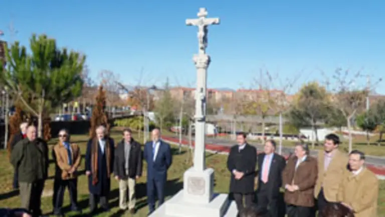 Acto cruceiro Tres Cantos1