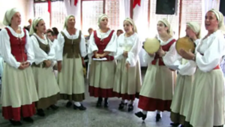 Mar Plata.Centro gallego Despedida año