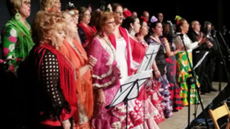 ACTUACIÓN CORO ROCIERO DE LAS ASOCIACIONES ANDALUZAS DE TAVERNES BLANQUES Y ALDAIA