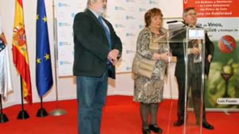 Luis Paadin, Isabel Mijares y Ramón Jiménez en la presentación