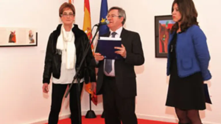 Alicia Solla, Ramón Jiménez y Ruth Martínez en la inauguración de la muestra