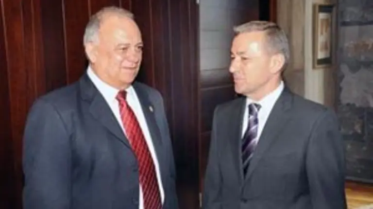 MARIO ISEA y PAULINO RIVERO