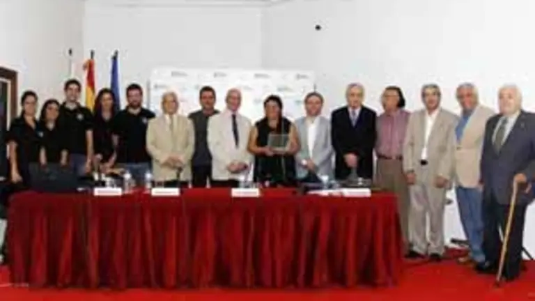 Fagama. Ónega, gaiteros y representantes colectividades