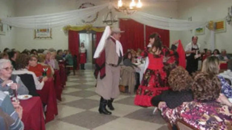 cast y leon entret 289 4