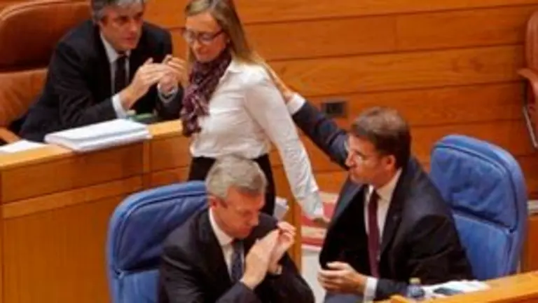 PARLAMENTO 10,00 h.-	O titular do Goberno galego, Alberto N&uacute;&ntilde;ez Feij&oacute;o, acompa&ntilde;ado dos membros do Goberno galego, asistir&aacute; ao pleno da C&aacute;mara galega no que ter&aacute; lugar o Debate de Totalidade do Proxecto de lei de orzamentos xerais da Comunidade Aut&oacute;noma de Galicia para o ano 2015. No debate intervir&aacute; a conselleira de Facenda, Elena Mu&ntilde;oz Fonteriz.  foto xo&aacute;n crespo24/11/14