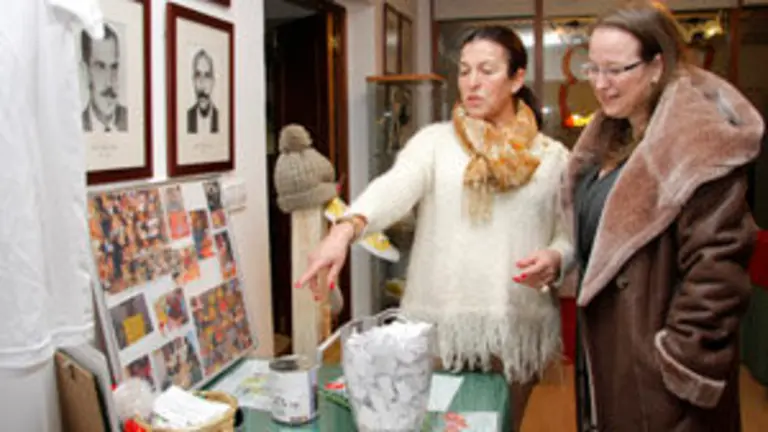 20:00.- Centro Gallego de Santander (C/ Hern&aacute;n Cort&eacute;s 47). La consejera de Presidencia y Justicia, Leticia D&iacute;az, asiste a la clausura del rastrillo ben&eacute;fico a favor de los enfermos de Alzheimer. 01 ENE 15