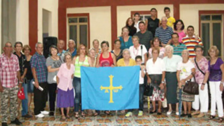 Colectividad astur en la Casa de la Cultura de Guantanamo,antiguo Casino español.