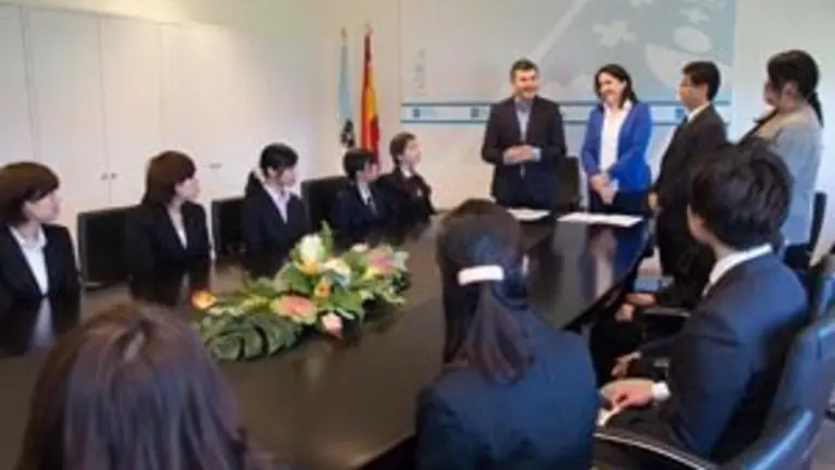 O director xeral de Xuventude e Voluntariado, Ovidio Rodeiro, recibir&aacute; aos mozos procedentes de Wakayama (Xap&oacute;n) que est&aacute;n a participar nun intercambio organizado por Xuventude. Na sala de xuntas do Edificio Administrativo de San L&aacute;zaro. Terceiro Andar. foto xo&aacute;n crespo09/03/15