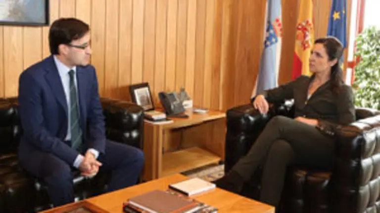 Pilar Rojo-Valedor do Pobo82