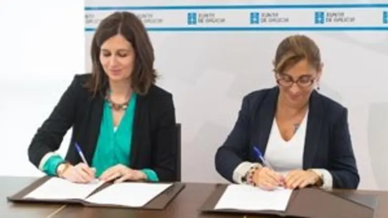 A directora xeral de Avaliaci&oacute;n e Reforma Administrativa, Natalia Prieto, e a Coordinadora de Teletraballo do Ministerio de Traballo, Emprego e Seguridade da Rep&uacute;blica Arxentina, Viviana Laura D&iacute;az, asinar&aacute;n un memorando de entendemento para o intercambio de boas pr&aacute;cticas e experiencias formativas no eido do teletraballo. No Gabinete da Vicepresidencia (Edificio administrativo, Bloque V, 3&ordm; andar). foto xo&aacute;n crespo16/04/15