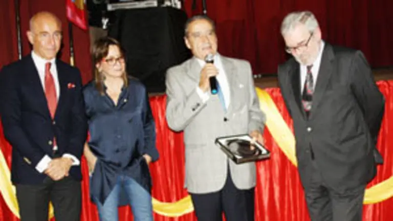 Arg.Placa a Pedro Bello