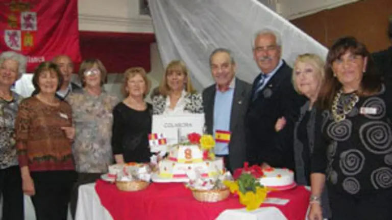 cast y leon bahia almuerzo aniv 15