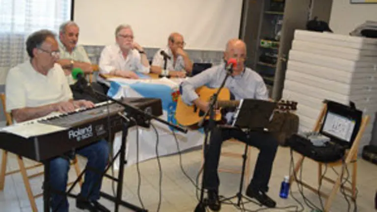 CORNELLA.LETRAS GALEGAS (1)