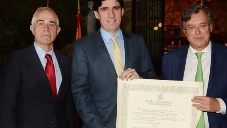 CAC MEDALLA HONOR EMIGRACI&Dagger;N 2015 PORT