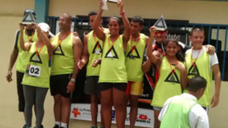 TRIATL&Dagger;N EDACCE 2015 1