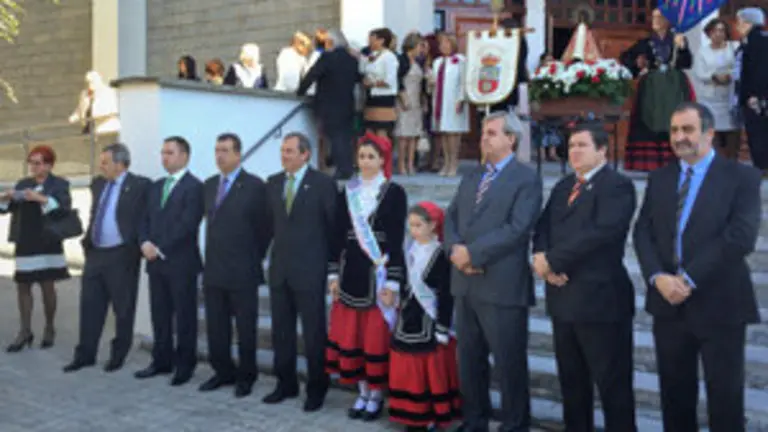 13:00 Teatro Principal, Burgos. El consejero de Presidencia y Justicia, Rafael de la Sierra, participa en los actos conmemorativos del 60 aniversario de la creación de la Casa de Cantabria en Burgos. 20 de septiembre de 2015 @ Gabinete de Prensa