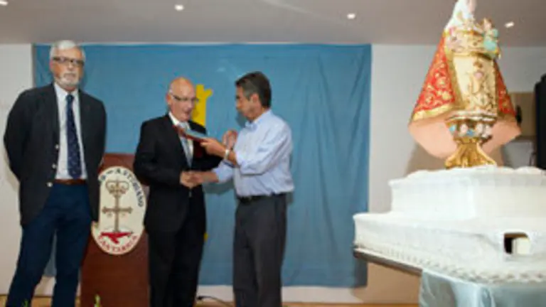 Centro Asturiano, Calle Pe&ntilde;as Redondas 17, Santander. El Presidente de Cantabria, Miguel Angel Revilla, asiste a la fiesta de "La Santina"