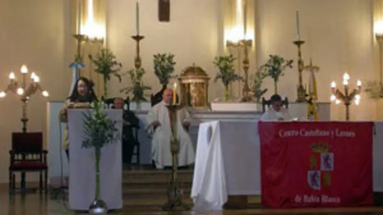 cast y leon bahia santa teresa 4